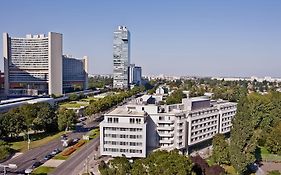 โรงแรมอาร์โคเทล ไคเซอร์วาสเซอร์